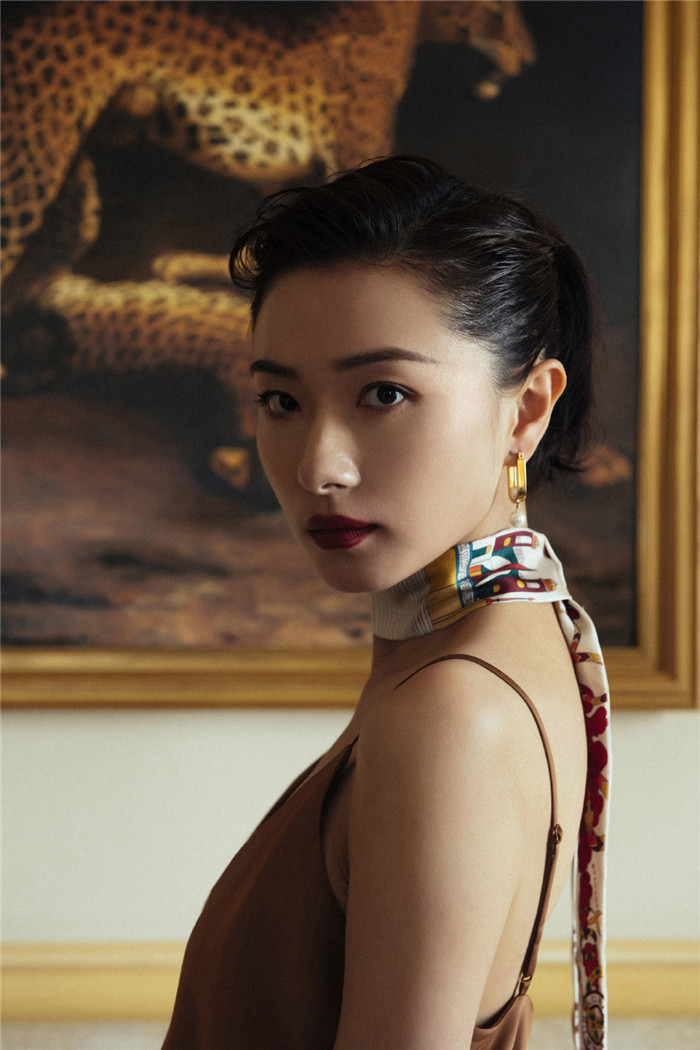 万茜40多岁为什么还这么美,41岁的万茜保持青春少女感