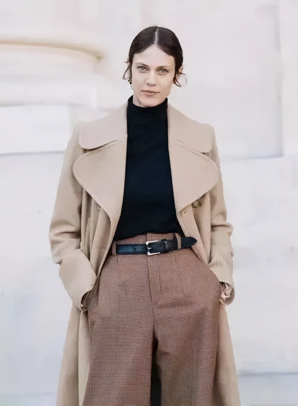 别穿土气的打底衫今年流行9款,选打底衫怎么选