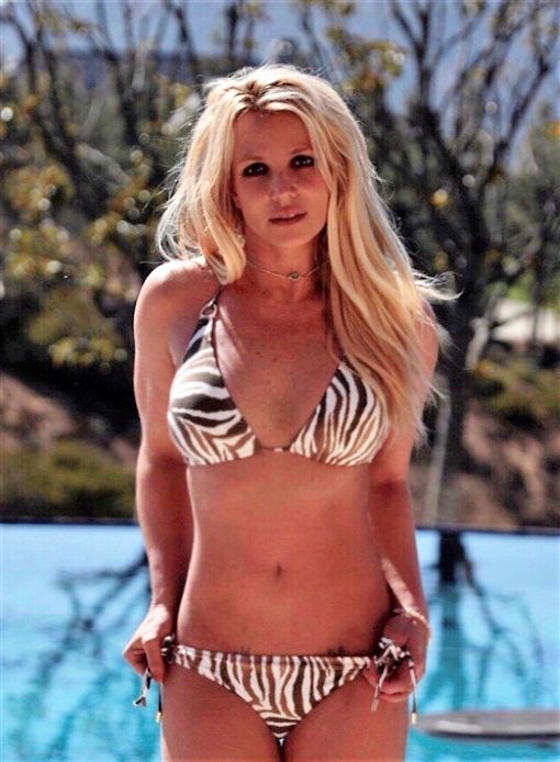 父亲结肠破裂医数次手术未好转，小甜甜压力过大传需接受心理治疗