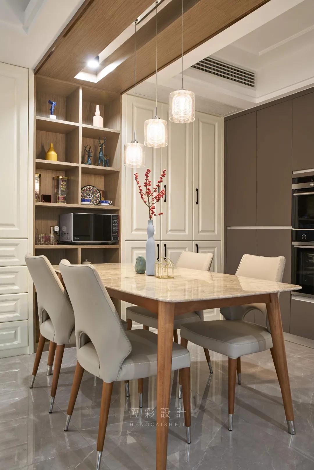 圆桌与方桌哪个好看实用,方桌圆桌哪个实用