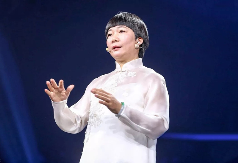 从小作坊到身家百亿,从小作坊到价值272亿的照明帝国