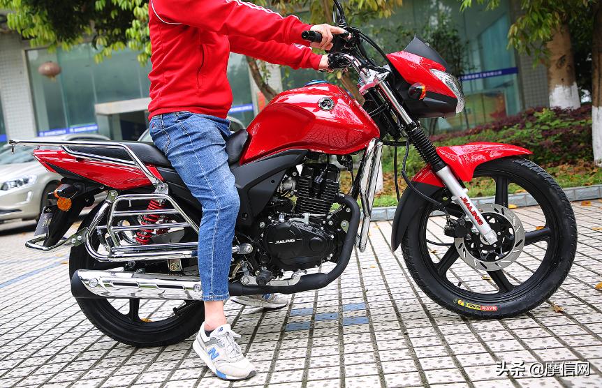 嘉陵jv150多少钱,颜值实用都在线的车