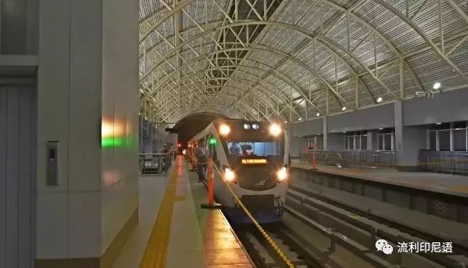 印尼领略异域风情,印尼水城