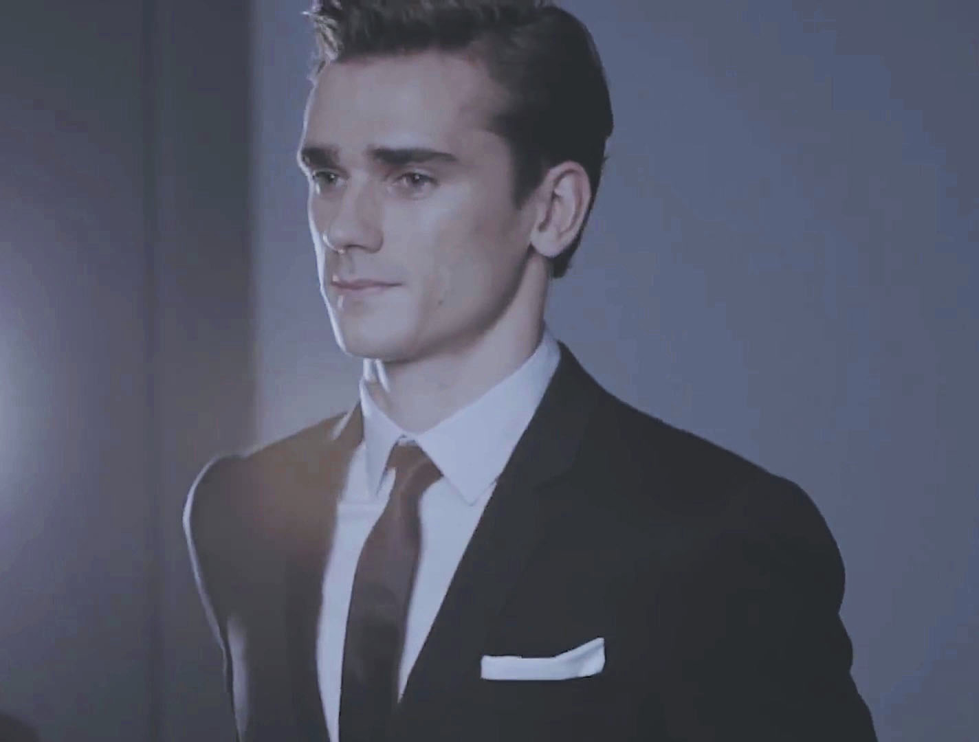 足坛西装暴徒,哈兰德西装暴徒