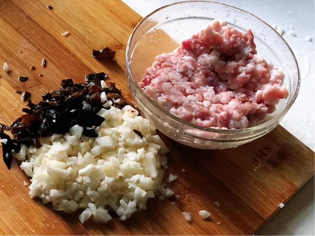 蒸肉饼的技巧和方法,蒸肉饼需要把肉饼盖起来蒸吗