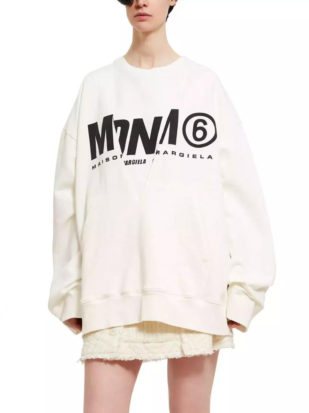 温度低穿的衣服,冬天穿宽松的卫衣怎么搭配