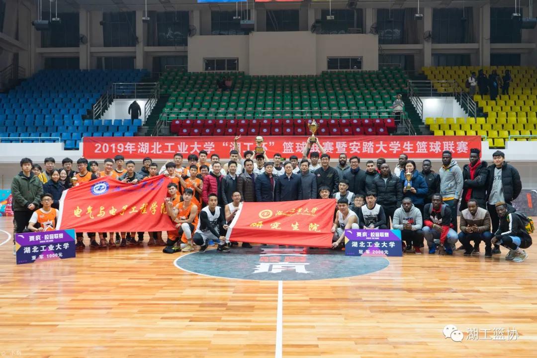 五年长卷画完待续篮球精神永不停歇