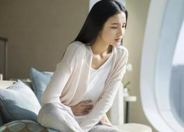 女性来例假为什么会有血疙瘩,经期掉出来大块血块像肉怎么回事