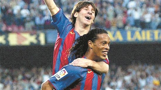 梅西足球名场面超燃集锦,梅西最精彩的球