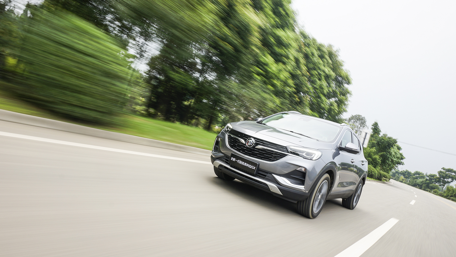 别克suv昂科拉gx手动挡价格,别克昂科旗一辆高品质suv