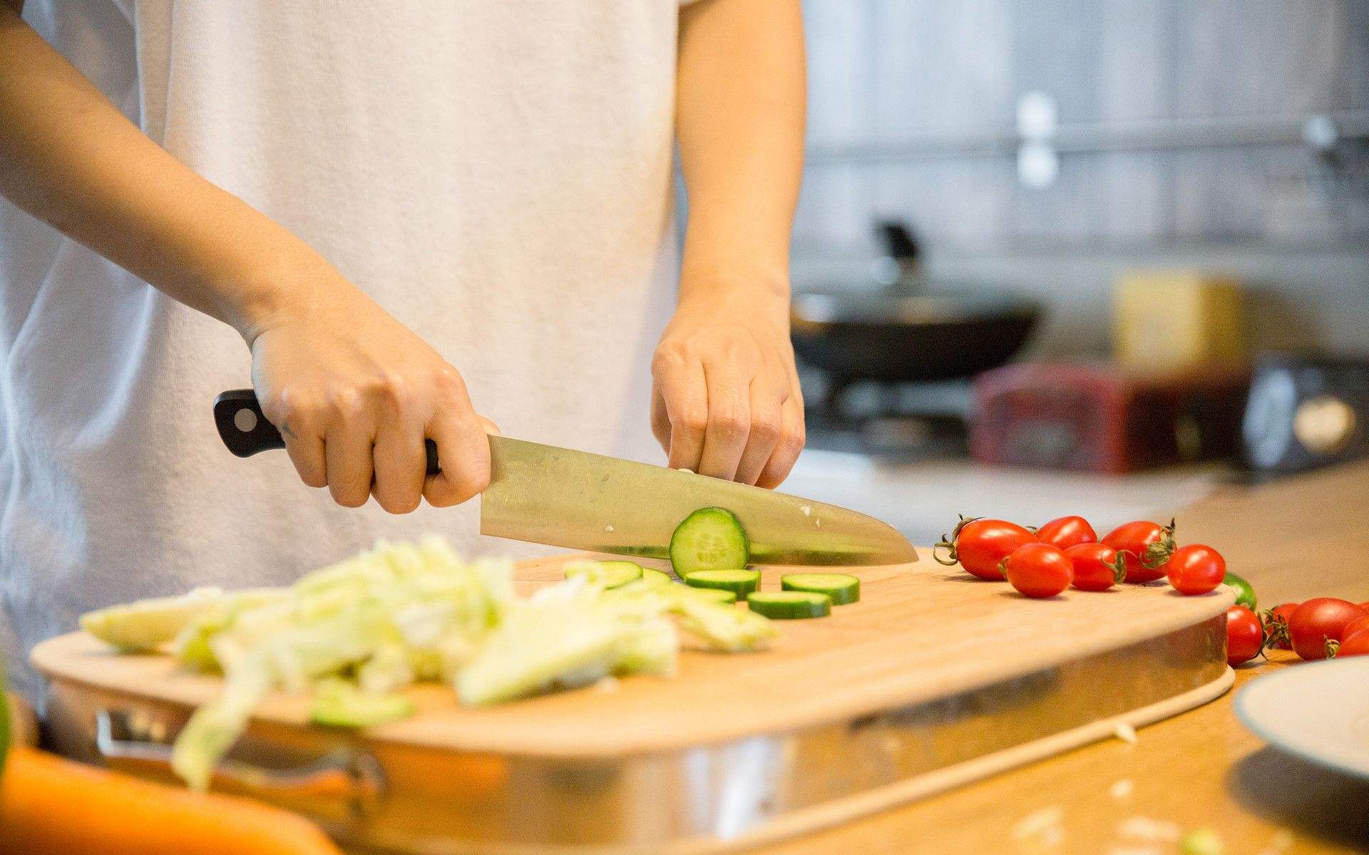 食物中毒怎么自救最好,食物中毒如何在家自救