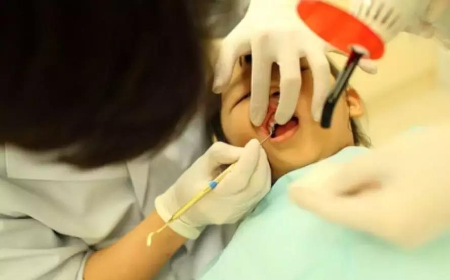 10个小孩7个都有蛀牙，别等孩子牙都烂完了才知道这个办法！
