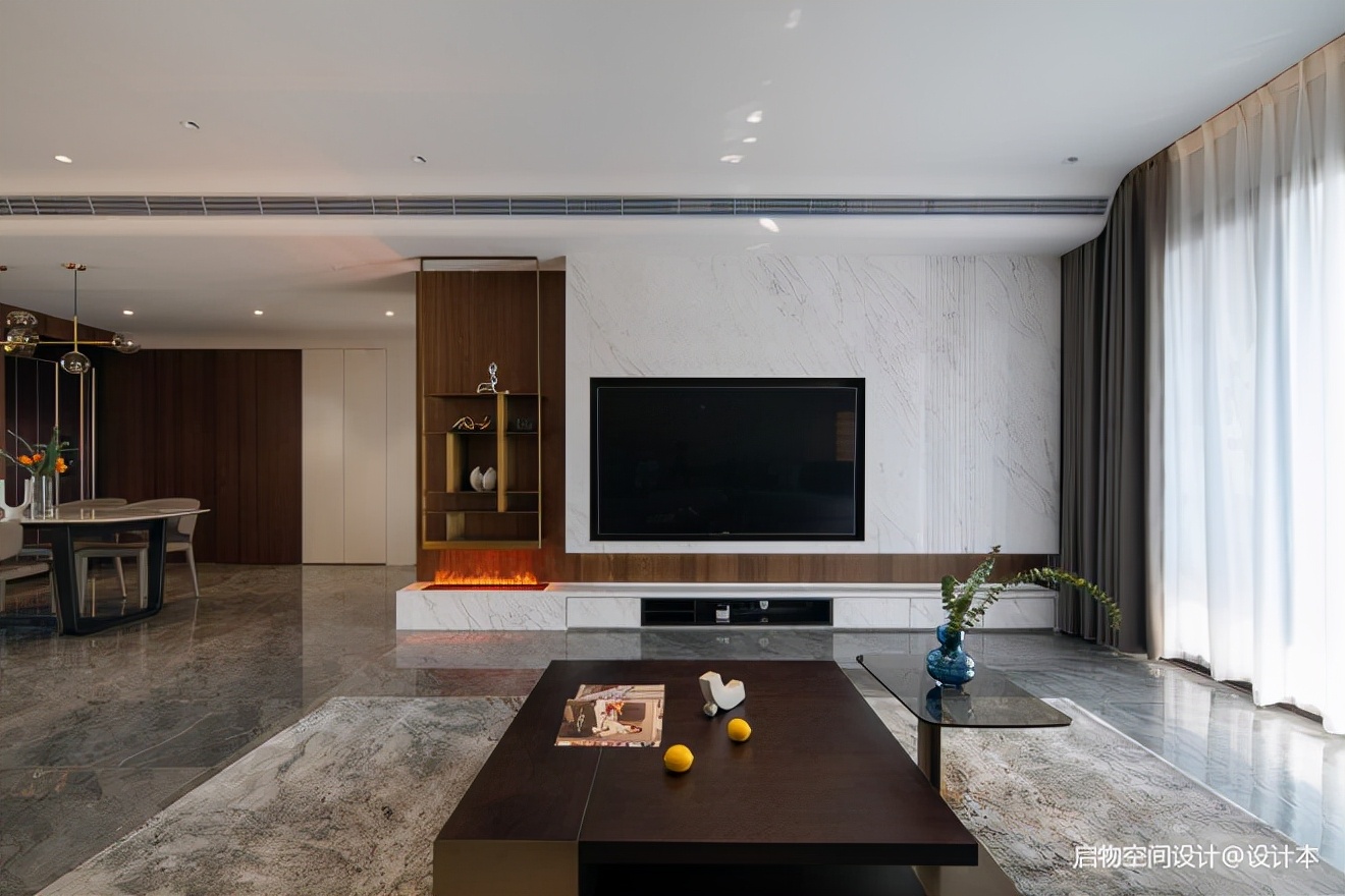 摩卡的微奢美学，女企业家的轻暖宅漫生活