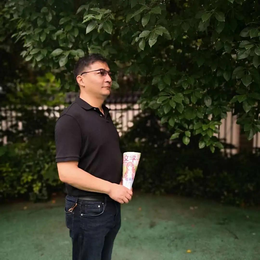 爱岗敬业无私奉献教师,爱岗敬业的教师典范