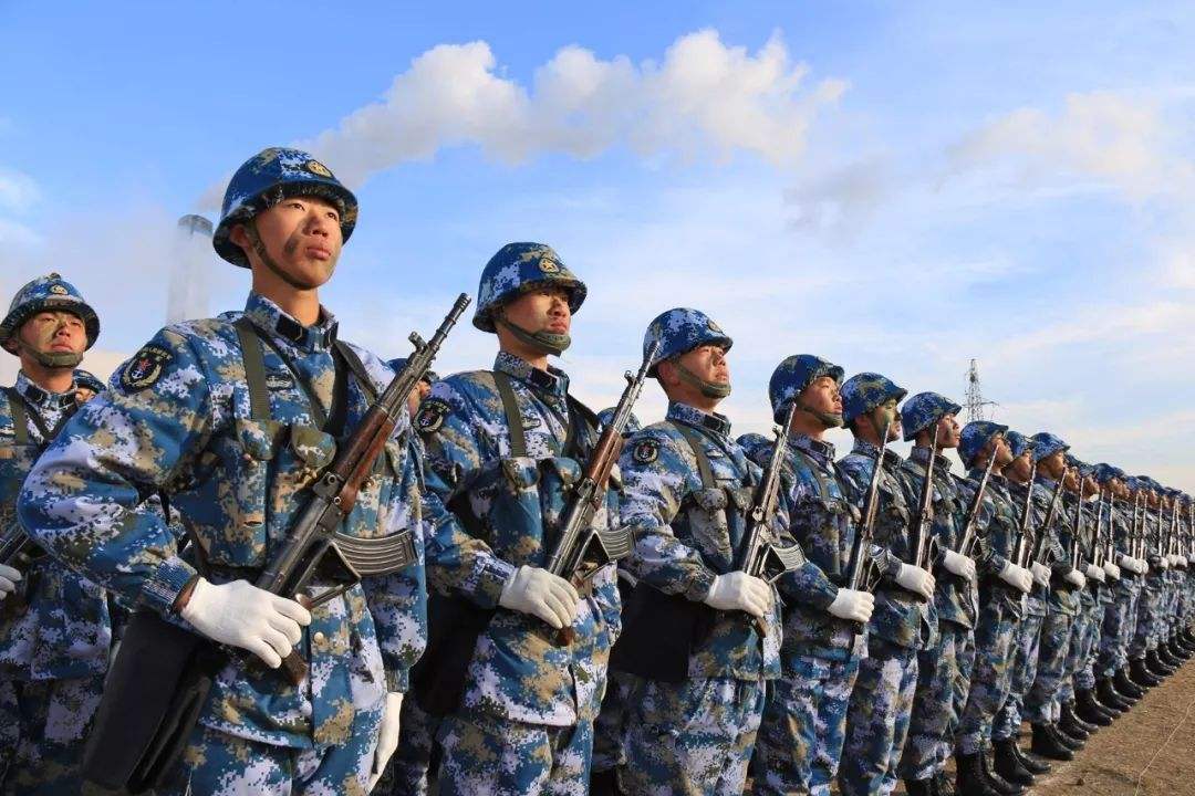 高三当兵和大一当兵的区别,高三当兵好还是大一当兵好