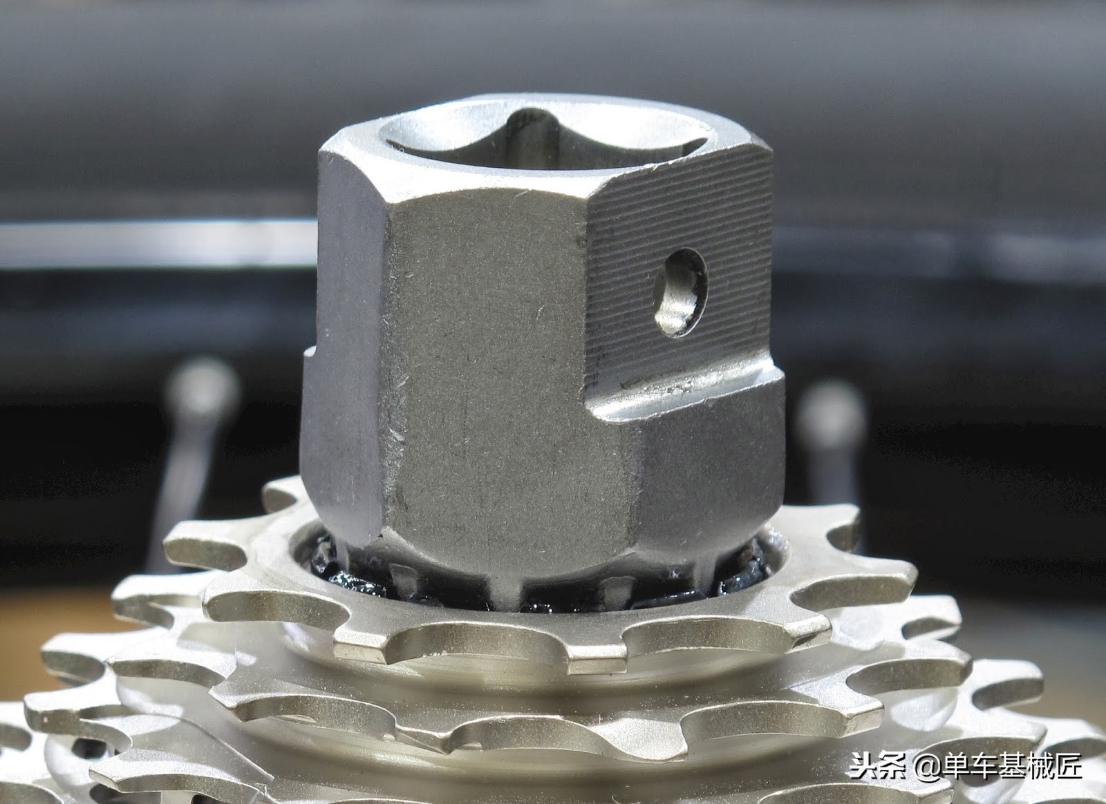 如何拆卸sram飞轮,sram的飞轮坏了能修吗