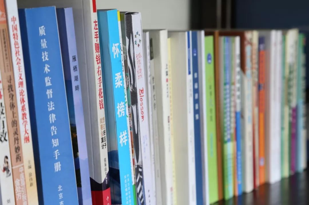 秋景徒步、汗蒸唱K,吃满族特色二八席,最适合团建的怀柔秘境