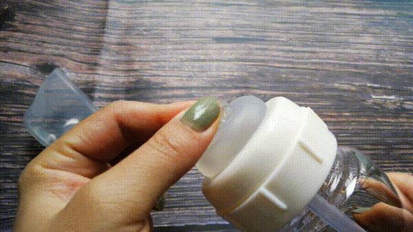 婴儿奶瓶是买防胀气还是防吐奶,防胀气防吐奶奶瓶测评