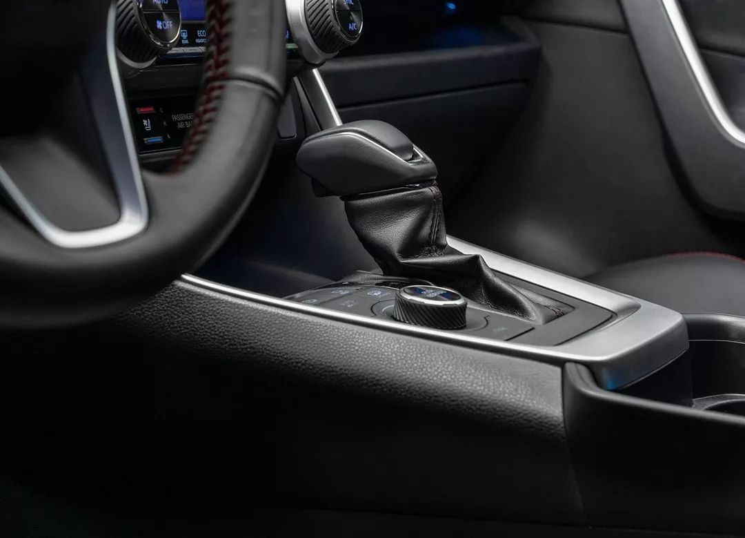 六七万的rav4,rav4算不算高档次的车