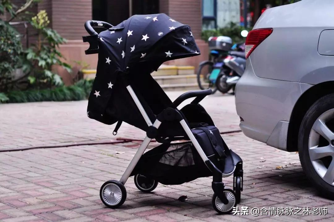 给孩子换个新车,qborn婴儿推车开箱