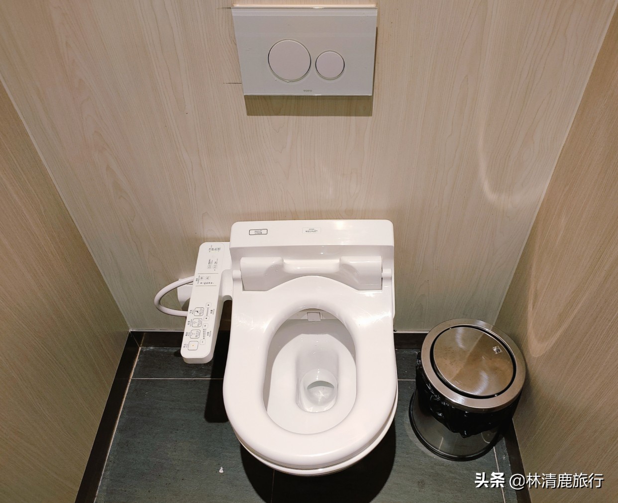 宁波比较高档的商场,宁波的大型购物商场叫什么名字