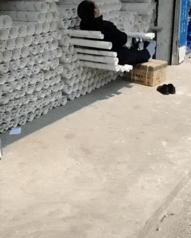 网上买的连衣裙到货了,店家连夜打电话跪求删除好评照片太尴尬了