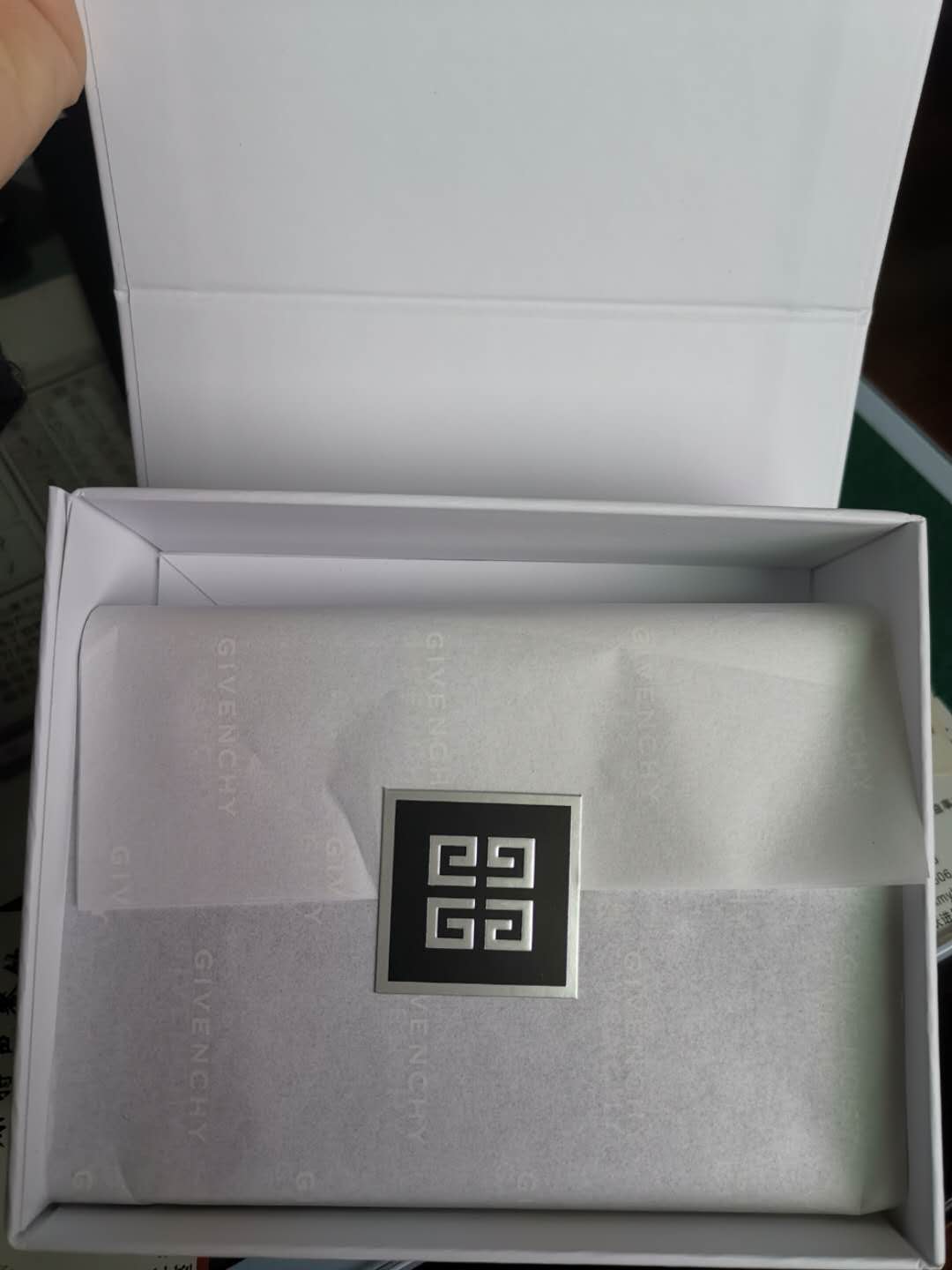 纪梵希小羊皮315新包装,纪梵希小羊皮315多少钱一个