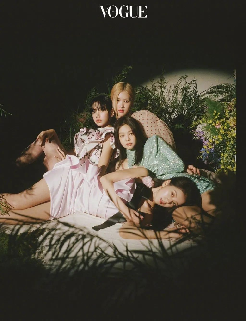 blackpink四人从黑暗中走出来,blackpink被黑得最惨的一年