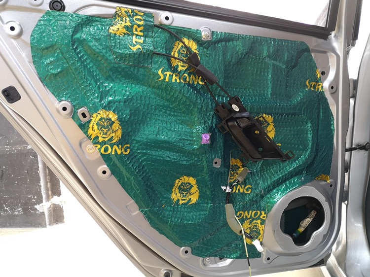 本田锋范换了大屏幕音响音效调节,本田锋范音响改装推荐