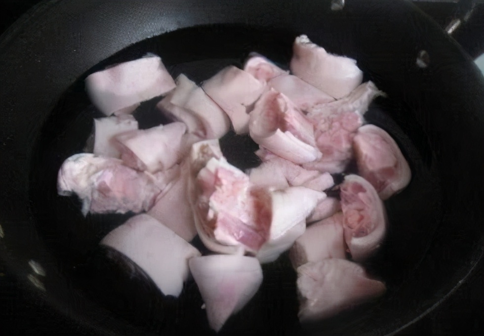 炖猪蹄记住这3个技巧视频,炖猪蹄怎么才软烂酥没有腥味