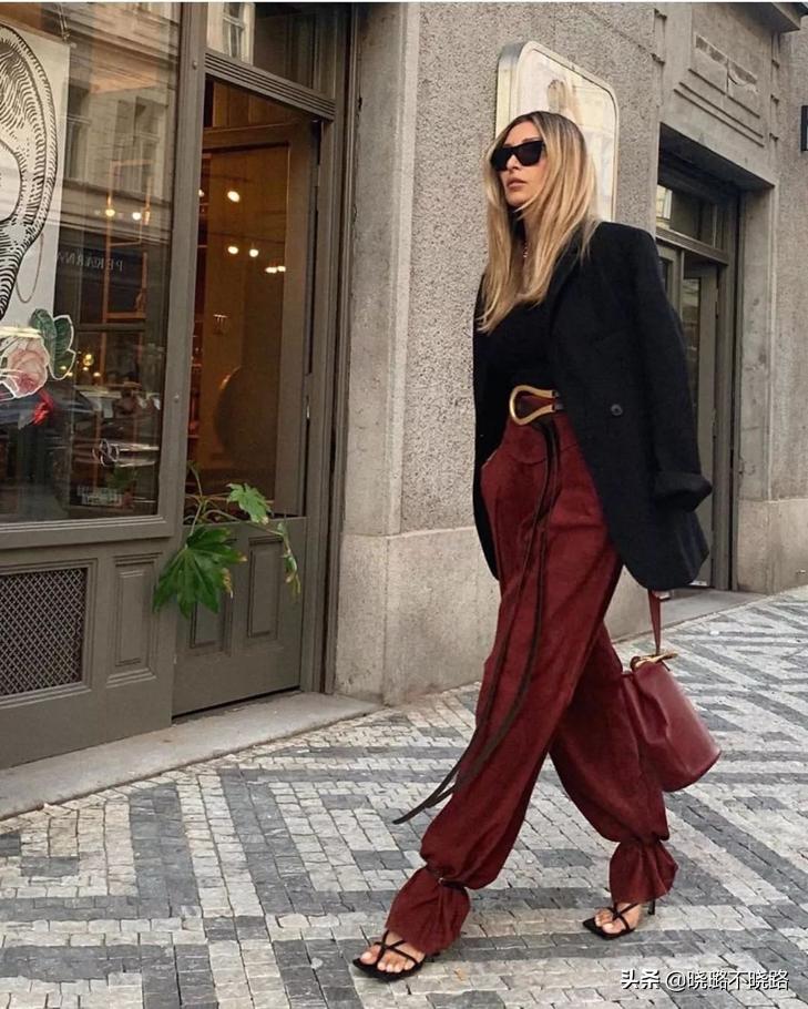 方头鞋和尖头鞋哪个显腿细,圆头鞋和方头鞋显腿型