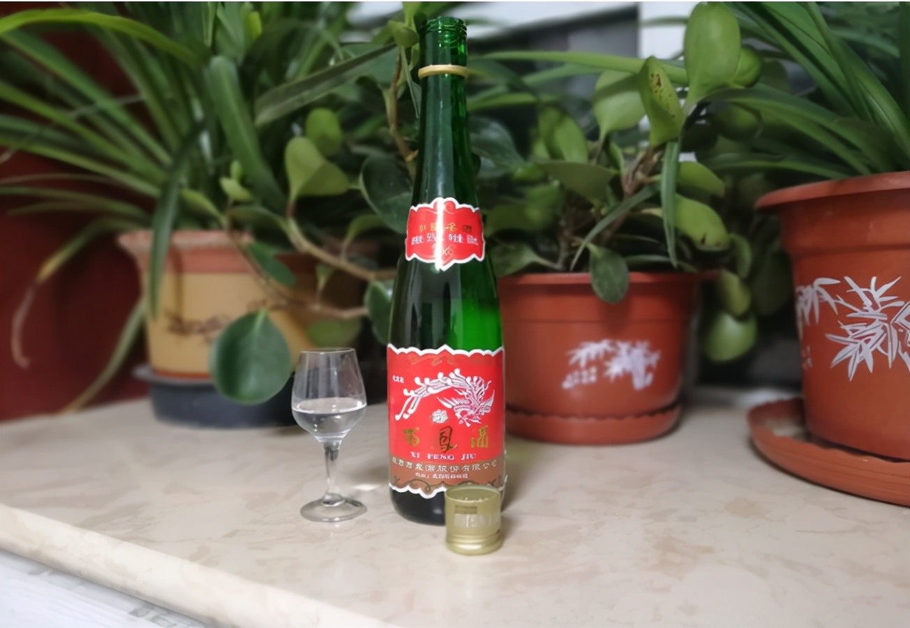 喝了十年白酒,喝了20多年白酒也没什么毛病啊