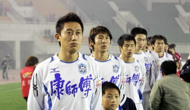 为什么出事的又是王霄？爱炫富喜欢出头打架，跟领导拉关系惹大祸