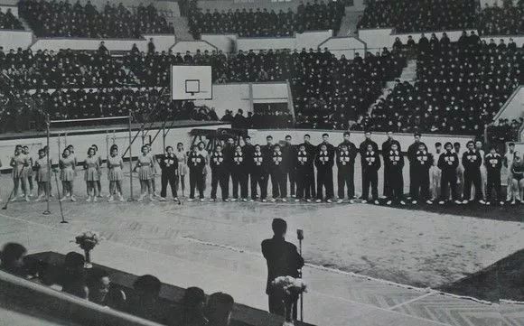 天津卫津路老照片,1998年天津卫津路街景