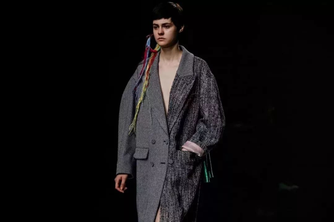 巴黎时装周2023看秀,在不同的时装周看秀