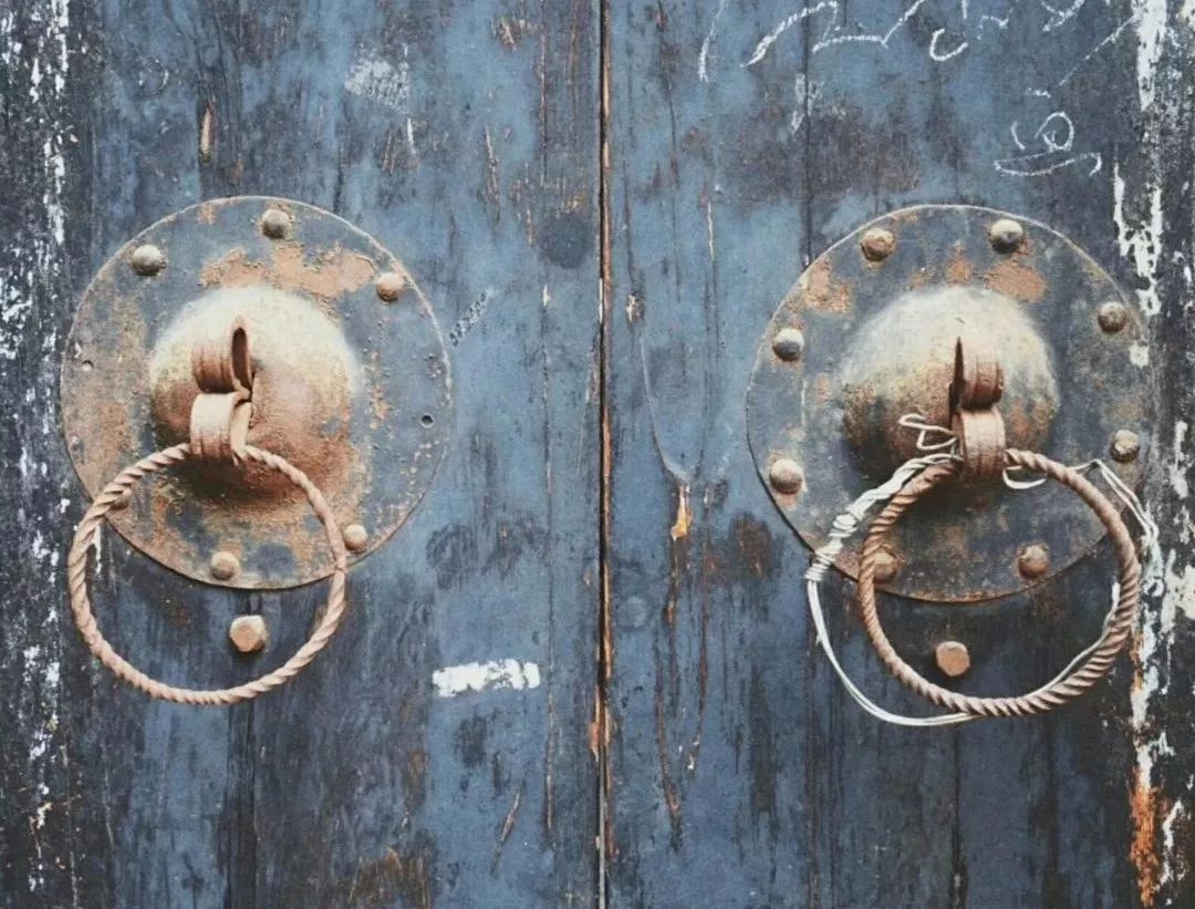 一座神人共栖的“煤都”