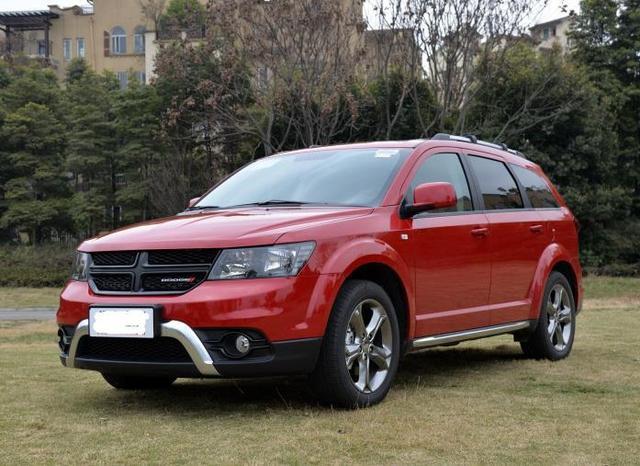 10年道奇酷威车主真实感受,买道奇酷威