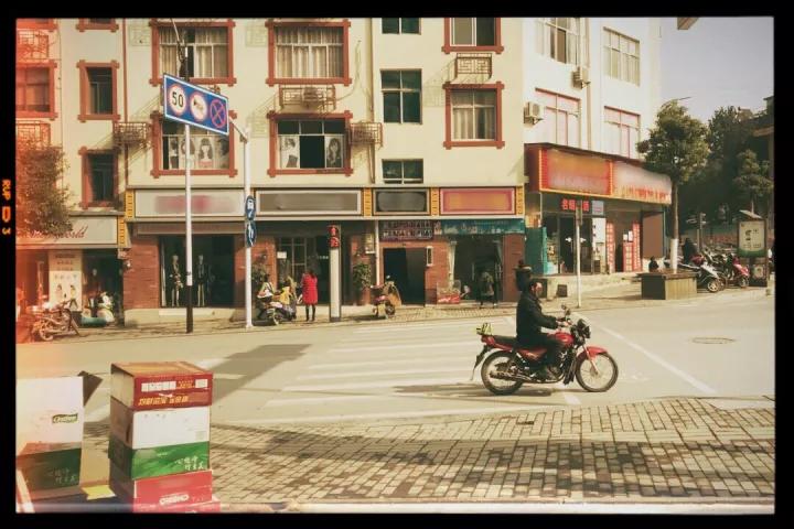 用手机就能拍出胶片照的app,有胶片感的手机拍照app