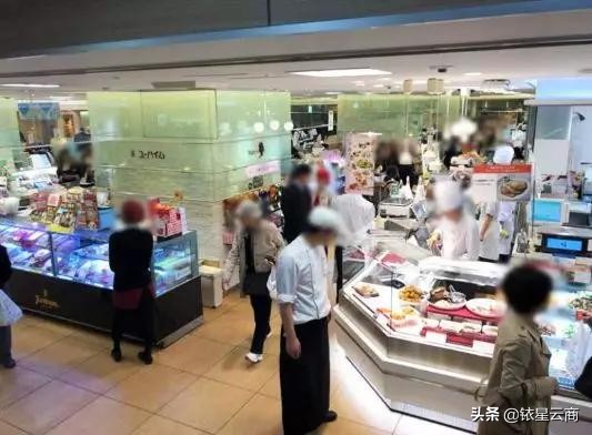 日本又现“神级”迷你购物中心