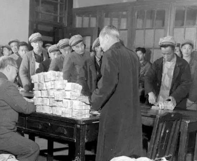 父亲是首富，岳父是总理，慈禧为他取名，他却在66岁穷困潦倒而死