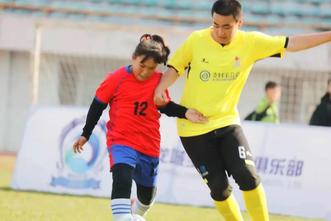 中国红十字会比赛,博爱学校足球队比赛回放