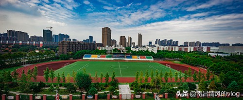 南昌县莲塘一中有几个校区,莲塘一中属于什么档次学校