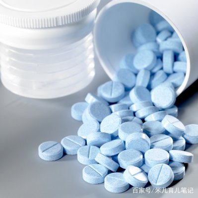 儿童吃了不明来历的糖果怎么办,2岁小孩误吞一个糖果