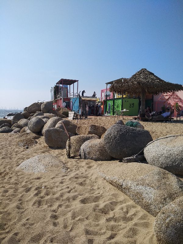 圣托里尼海边,盘锦金帛滩海滨浴场