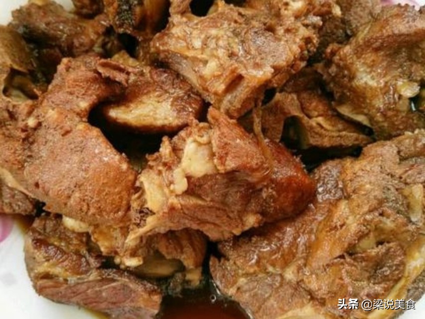 排骨怎么做才能软烂脱骨不焯水,排骨怎么做才嫩滑
