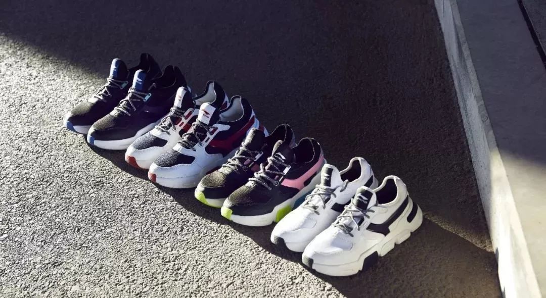 李宁时装周2018什么系列,李宁时装周帽子惹争议