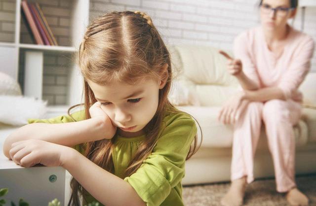 孩子拿别人东西该怎么改正,孩子偷拿人家东西怎么办