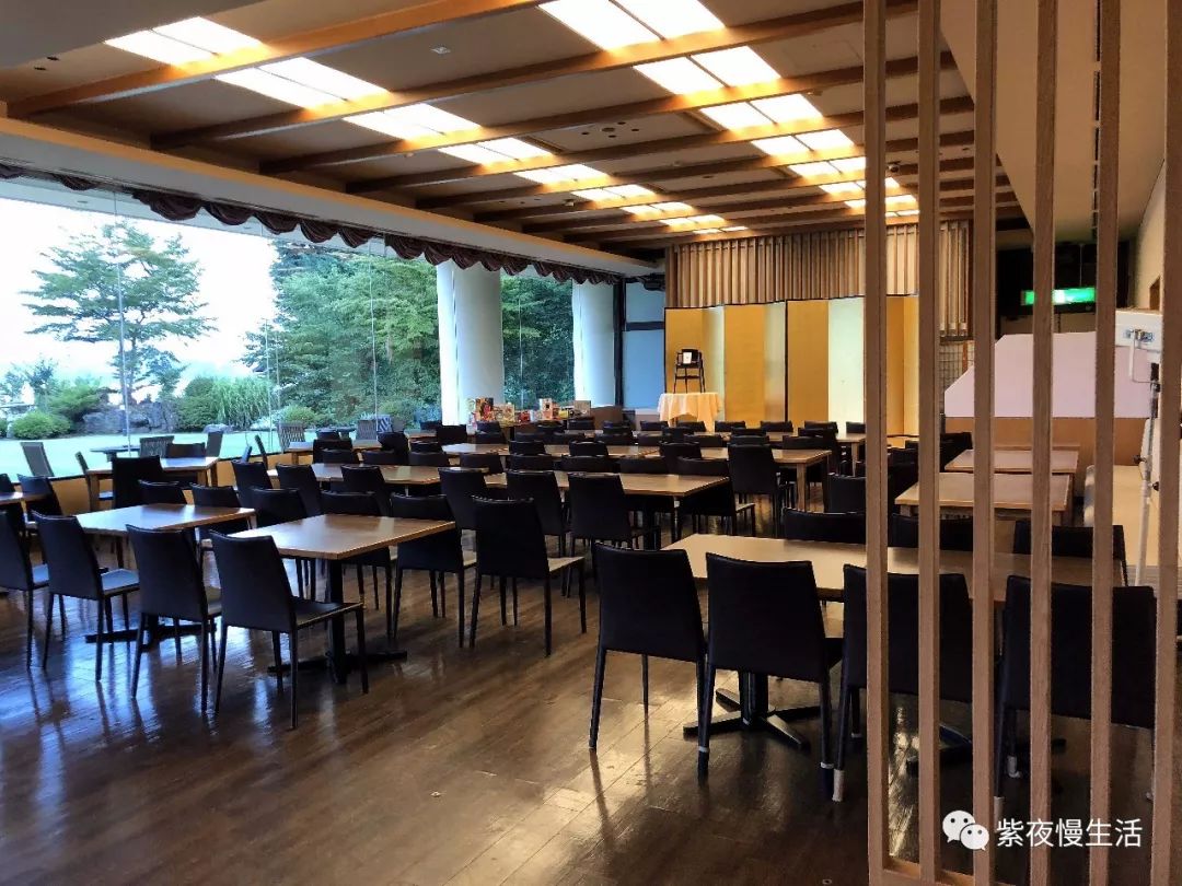 未见富士，幸运依在-秀峰阁湖月