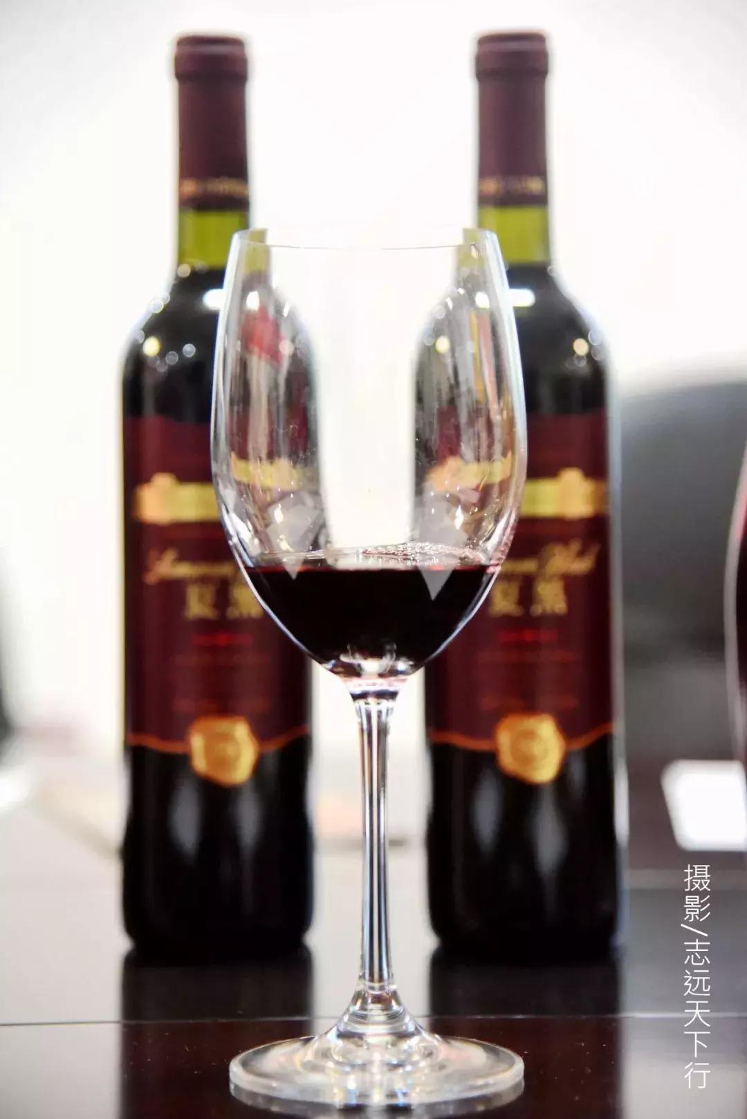 悠然三明：梅列瑞云山为佛，葡萄美酒配熏鸭