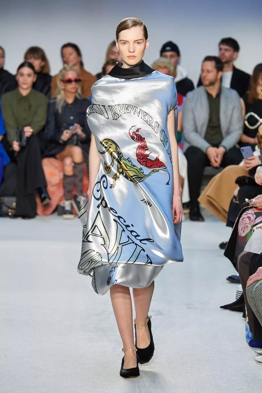 2019伦敦时装周时髦的冬天穿搭,2020年伦敦时装周视频